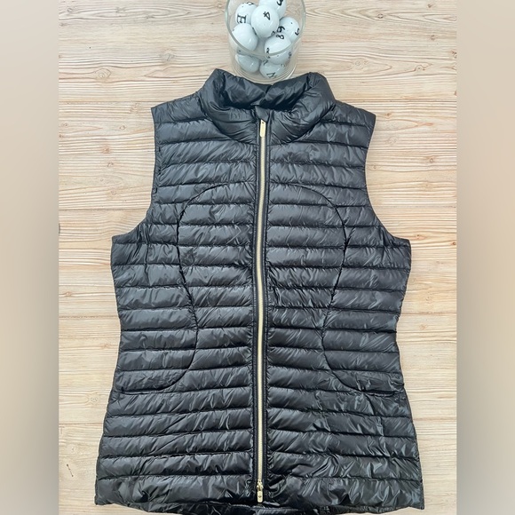 Lululemon Pack It Down Vest Lustre Black NWT Size 10 - Picture 7 of 8